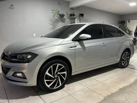 VOLKSWAGEN VIRTUS 1.0 200 TSI HIGHLINE AUTOMÁTICO VOLKSWAGEN VIRTUS 1.0 200 TSI HIGHLINE AUTOMÁTICO